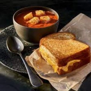 Panera Creamy Tomato Soup & Grilled Cheese (Classic)